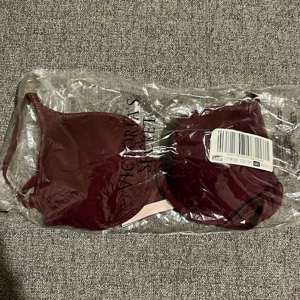 VS Bra T-Shirt Collection